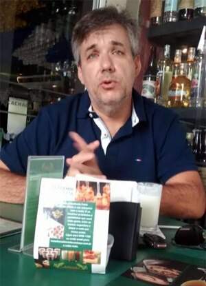 Mota foi preso em um bar enquanto se encontrava com uma possível vítima. (Foto: Reprodução)