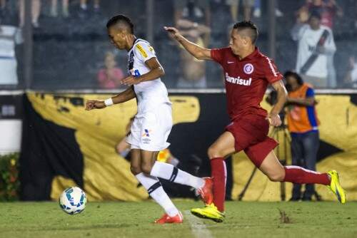 Colorado está jogando com a equipe reserva. (Foto: Celso Pupo/Folhapress)