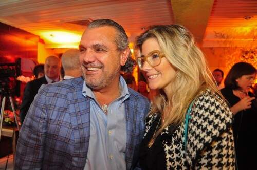 Ricardo e Scheila Vontobel passaram pela festa que assinala uma das tradições da culinária porto-alegrense. Foto: Livia Stumpf/Especial