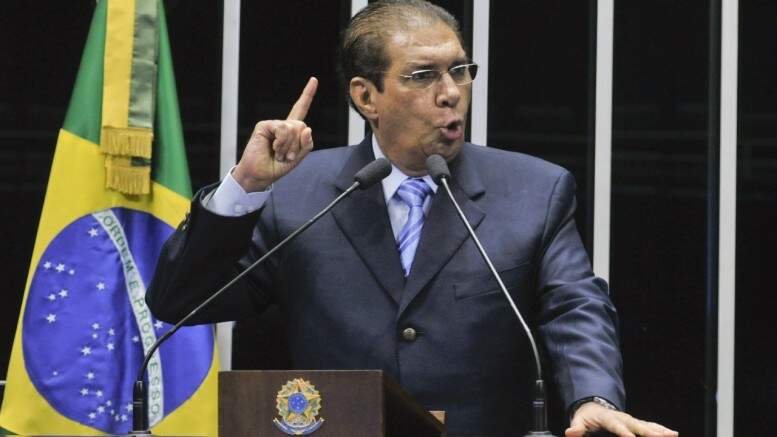 Jader Barbalho afirmou que a aprovação do ato é um abuso e depõe contra a classe política. (Foto: Geraldo Magela/Agência Senado)