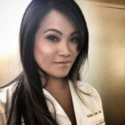 Dermatologista é fenômeno nas redes sociais.  (Foto: Reprodução)