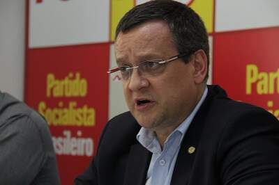 Beto Albuquerque defende a fusão do PSB com PPS. Foto Divulgação/PSB-RS