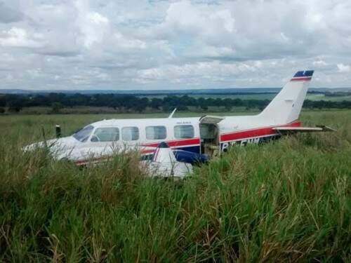 Avião que levava Luciano Huck, Angélica, filhos e babás, fez pouso forçado no Mato Grosso do Sul. Foto: Reprodução