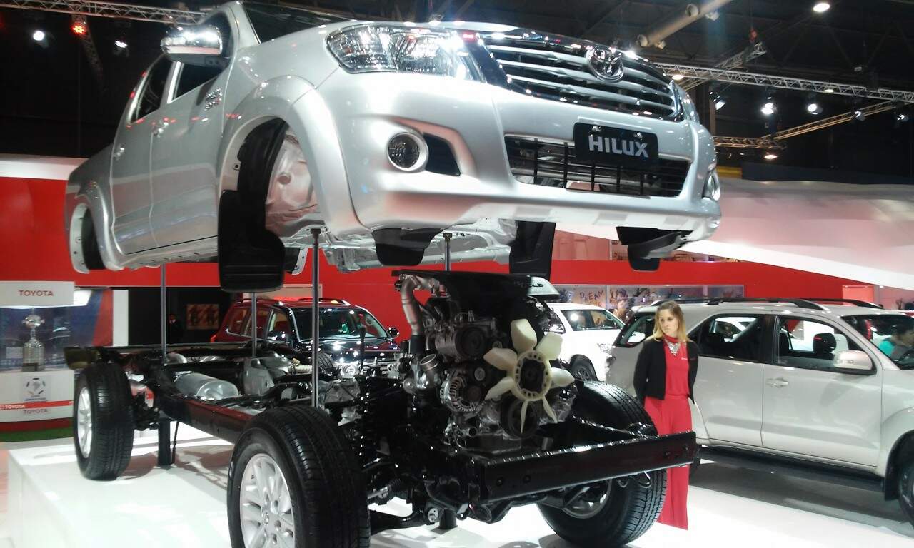 Em crescimento, o mercado de picapes é muito forte na Argentina, superando em percentuais de participação as picapes no Brasil. A Toyota Hilux feita na Argentina chega ao Brasil via centro de importação de Guaíba (RS). Foto: Divulgação