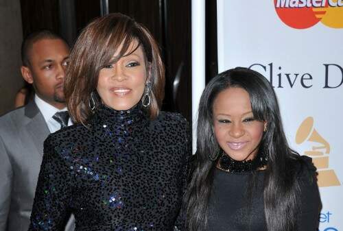Cantora Whitney Houston e a filha, Bobbi Kristina (foto: divulgação)
