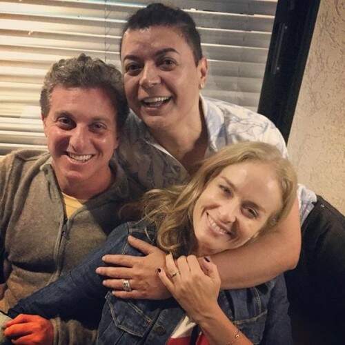 Luciano Huck E) David Brasil e Angélica Foto: Reprodução) 