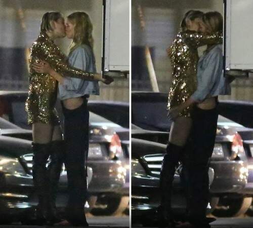 Miley Cyrus e Stella Maxwell (foto: Reprodução)