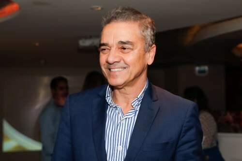 Valdecir Santos teve a companhia de nomes do setor empresarial em sua mesa. (Foto:  Lenara Petenuzzo/divulgação)