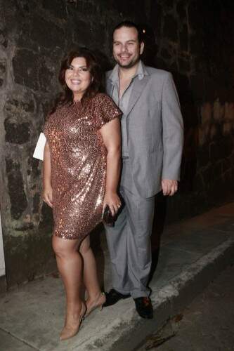 Fabiana Karla e o marido estiveram presentes na cerimônia (Foto: Divulgação)