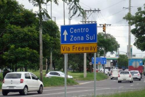 São 37 novas placas, com orientação de destino e identificação de bairros. (foto: Marcos Feder/divulgação pmpa)