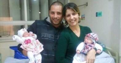 Artur e Gabriela foram os primeiros a saírem do hospital. (Foto: Reprodução)