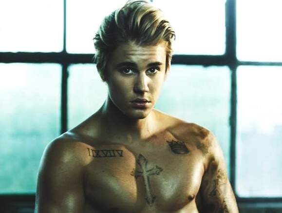 Resultado de imagem para justin bieber sem camisa