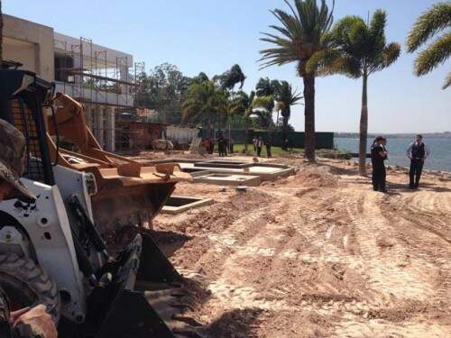 Área desocupada de imóvel ainda em construção à beira do lago Paranoá. (Foto: Reprodução)