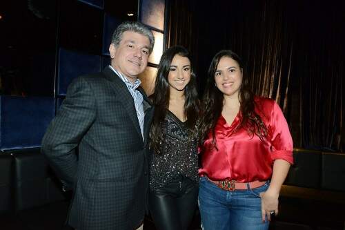 Rafaella Tavares Barcelos e os pais, Alexander Costa Barcelos e Thaisa Tavares Barcelos, acompanharam a programação dos Brotos 2015. (Foto: Claudio Capra/especial)