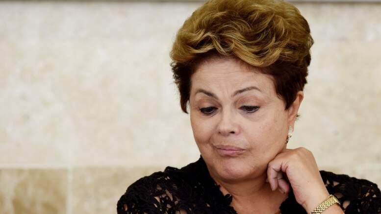 Presidenta já havia se reunido com sua equipe duas vezes no sábado. (Foto: Reprodução)