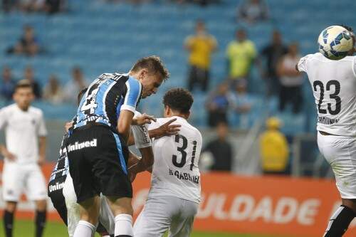Bressan abriu o placar na Arena. (Foto: Lucas Uebel/Grêmio)
