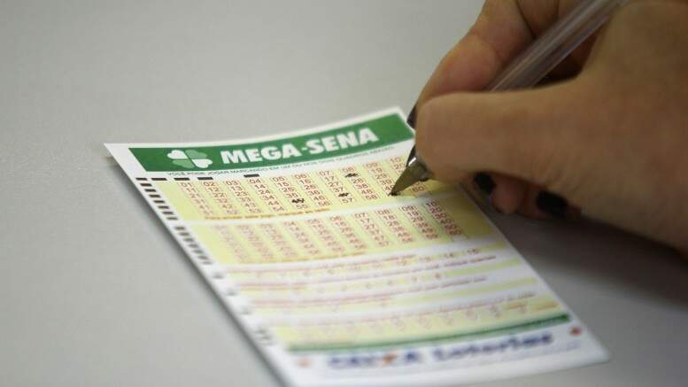 Os números sorteados foram: 09, 10, 36, 50, 53 e 55 (Foto: Lucas Uebel/O Sul)