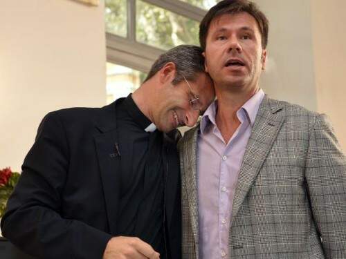 Palavras do padre foram classificadas de "irresponsáveis" pelo Vaticano. (Foto: Reprodução)