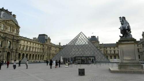 Museu do Louvre segue de portas fechadas. (Foto: Reprodução)