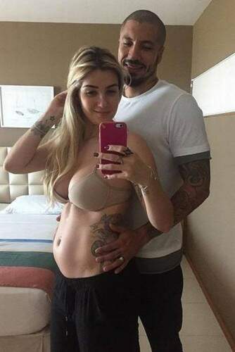 Aline Gotschalg com o marido, Fernando Medeiros. Os dois estão à espera de um menino.(Fotos: Reprodução)