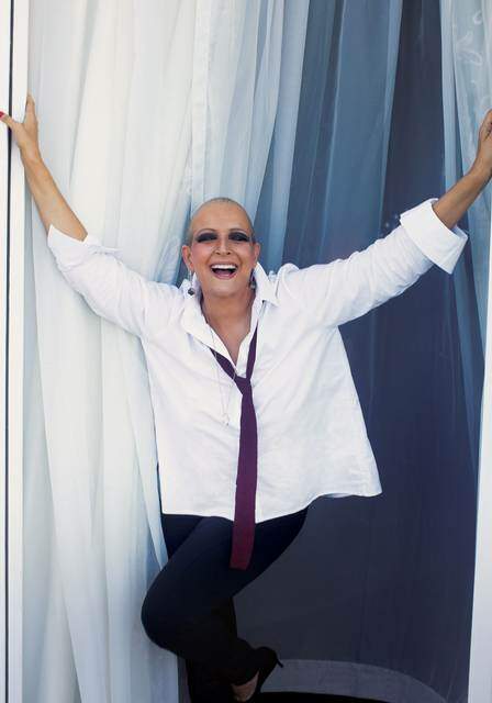 Betty Lago durante a sua jornada contra o câncer.  (Foto: Reprodução)  