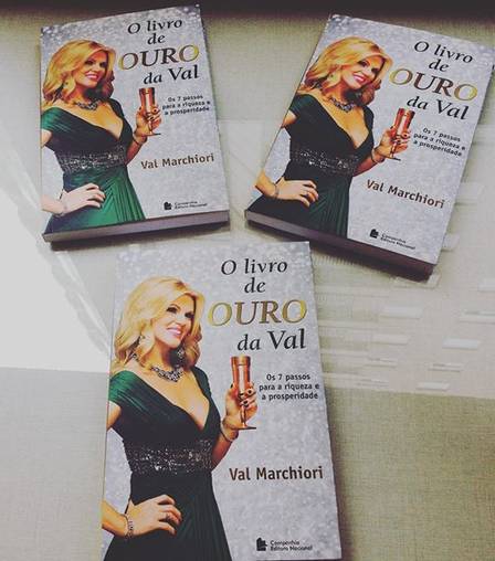 Val  lança livro de autoajuda. (Foto: Reprodução)