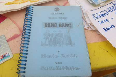 Agenda de telefones de atores da novela "Bang Bang". (Foto: Reprodução)