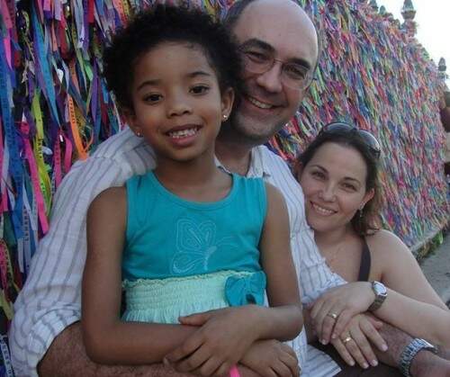Beatriz foi devolvida pela primeira família que a adotou. (Foto: Reprodução)
