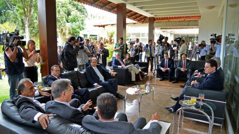 Governadores se reuniram na residência oficial do governador do Distrito Federal, Rodrigo Rollemberg. (foto: Wilson Dias/Agência Brasil)