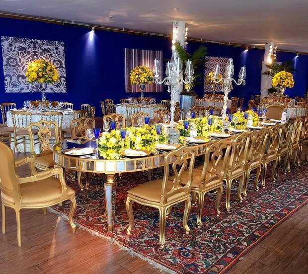 Mesas montadas para o jantar do casamento (Foto: Reprodução)
