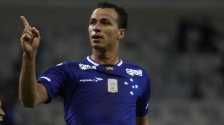 Jogador está em litígio com o Santos. (Foto: Fernando Michel/AE)