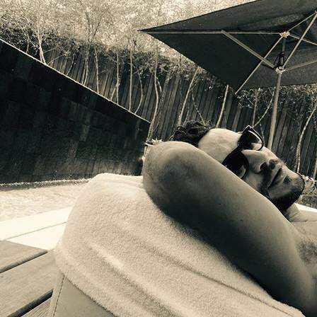 Daniel em foto postada por Sophie durante a lua de mel do casal. (Foto: Reprodução)