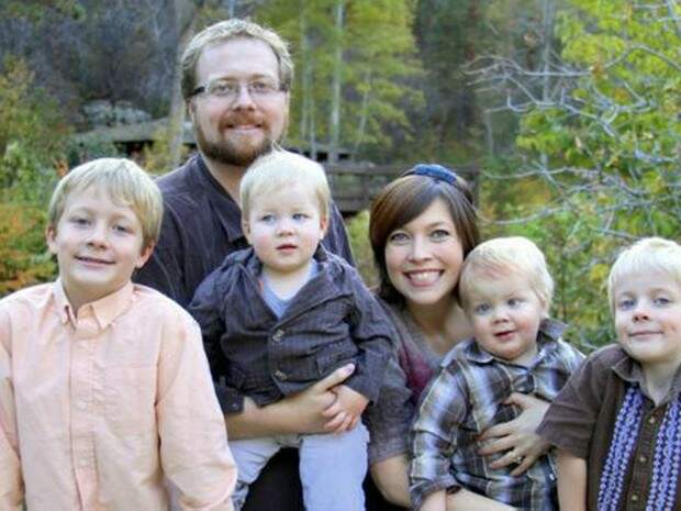 Ryan e Amy Green com os filhos – Joel é o segundo a partir da direita. (Crédito: Reprodução)