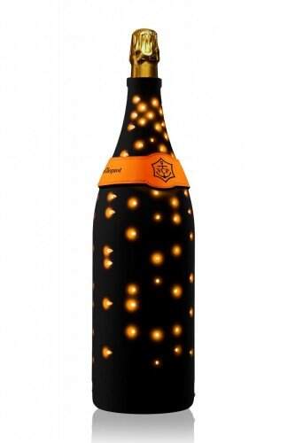 A inspirada garrafa Jeroboam Brut Eiffel Tower, da Veuve Clicquot. (Foto: divulgação)