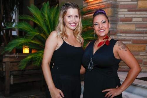 A fotógrafa Lisa Roos e a bailarina Janaína Dambros, da Cadica Cia de Dança. (Foto: Lenara Petenuzzo/especial)