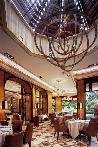 O interior do luxuoso restaurante Acanto. (Foto: divulgação)