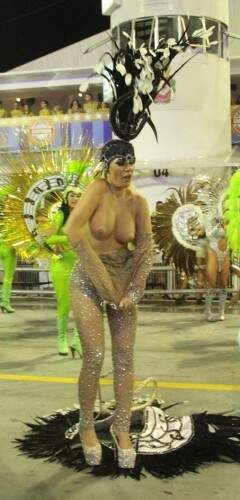 gajas a tirar a roupa sexo nas escolas gajas a tirar a roupa sexo nas escolas