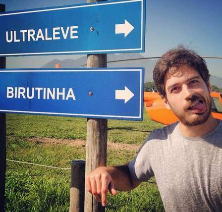 Nas redes sociais, o ator posta momentos de suas viagens pelo mundo. (Foto: Reprodução/Instagram)