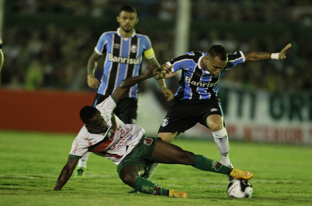 Grêmio saiu na frente mas sofreu empate. (Foto: Itamar Aguiar/Agência Freelancer)