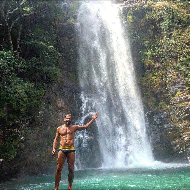 Horas antes, Ator Henri postou em rede social fotos de passeio em Nobres. (foto: Reprodução / Instagram)