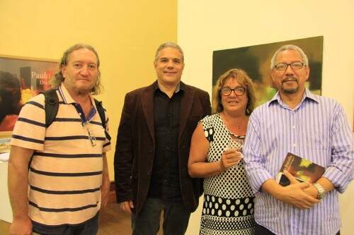 Suzana Dolce entre o colecionador Paulo Dallacorte, Luiz Henrique Fuhro e o marchand Renato Rosa. (Foto: divulgação)
