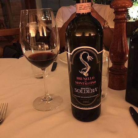 Vinho consumido por Imperador custa mais de mil reais. (foto: reprodução)