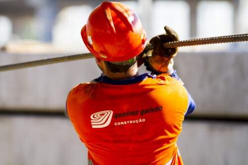 Em fevereiro, mais de 200 trabalhadores da obra entraram em greve (Foto: Divulgação)