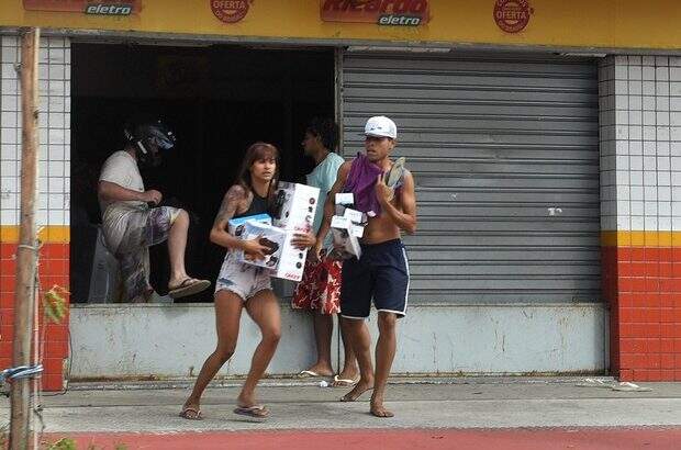 Resultado de imagem para saques em vitoria