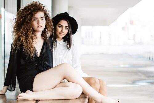 Ana Caetano e Vitória Falcão formam o duo Anavitória (Foto: Divulgação)