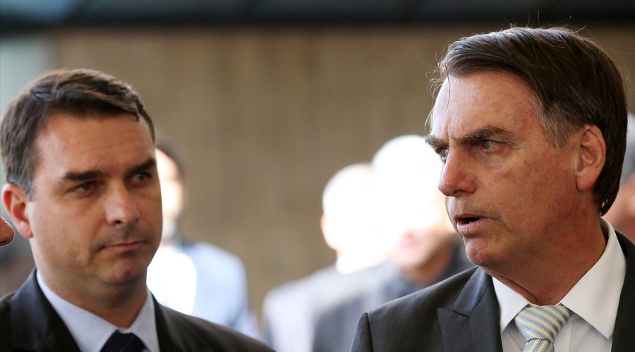 Resultado de imagem para bolsonaro e flavio