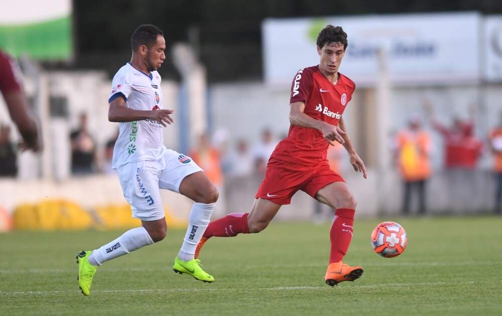 em jogo com expulsão
