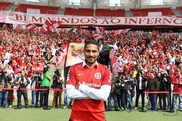 Centroavante Paolo Guerrero estreia em confronto com Caxias (Foto: Reprodução/Instagram)