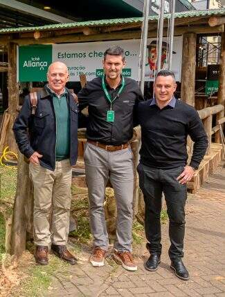 Antônio Azmus, Roger Silva e Dionatan Raupp