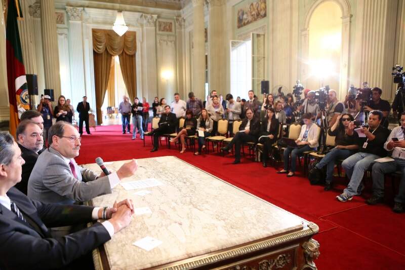 Governador Sartori em coletiva no Palácio Piratini
